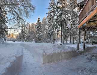 Lain-lain 2 Anchorage Home: On-site Creek & Trail Access!