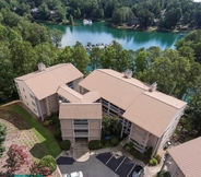 Others 7 Lake Keowee Condo w/ Views + Pools + Marina!