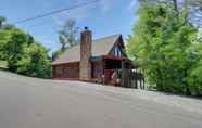 อื่นๆ 2 Smoky Mtn Lakefront Cabin w/ Hot Tub & Fire Pit!