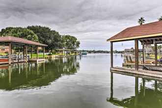 Lainnya 4 Quiet Lake Conroe Townhome w/ 2 Boat Slips!