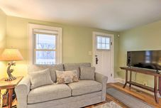 Others Cozy Campbell Hall Getaway w/ Porch!