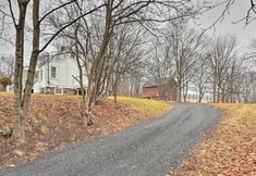 Others 5 Cozy Campbell Hall Getaway w/ Porch!