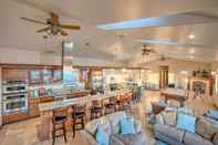 Others Crescent City Getaway w/ Panoramic Ocean Views!