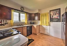 Others 3 Albany Home w/ Fenced Yard & Patio - Pets Welcome!