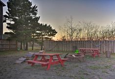 其他 3 Coastal Retreat in Long Beach: Walk to Attractions