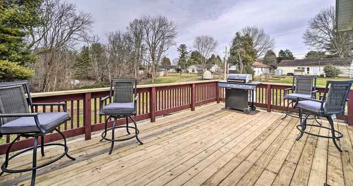 อื่นๆ Family House w/ Game Room, Deck & Hot Tub!