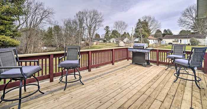 Others Family House w/ Game Room, Deck & Hot Tub!