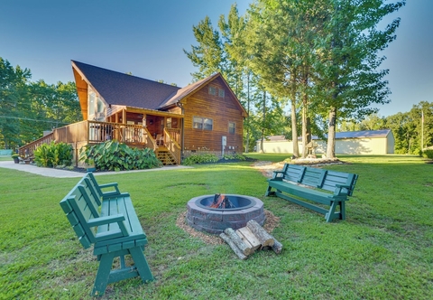 Lain-lain Fisherman's Paradise With Fire Pit & Lake Access!