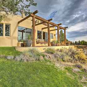 Interior 1 Adobe Home - River & Mtn Views w/ Hot Tub!, Deschutes County Hotels