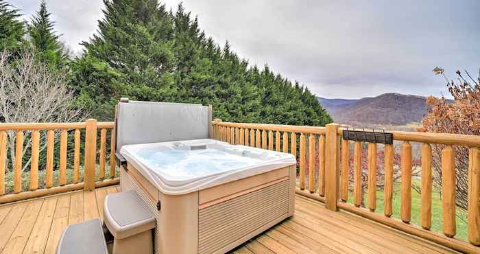 Lain-lain Serene Canton Escape w/ Hot Tub & Mtn Views!