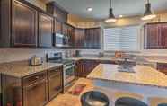 Others 6 Luxe Retreat w/ Mtn Views < 5 Mi to Dtwn Reno!