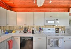 其他 7 Everglades Getaway w/ Deck & Water Views!