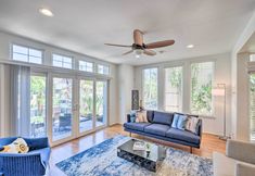 Others 6 Oceanside Home w/ Rooftop Patio - Steps to Beach!