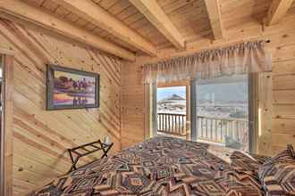 อื่นๆ 4 Peaceful Cabin w/ Panoramic Mtn Views & Hot Tub!