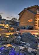 Imej utama Peaceful Cabin w/ Panoramic Mtn Views & Hot Tub!