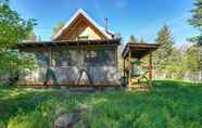 Others 3 Historic Century-old Cabin in Downtown Hope