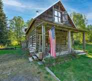 Others 7 Historic Century-old Cabin in Downtown Hope