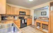 Others 7 Comfy Albuquerque Townhome < 6 Mi to Downtown