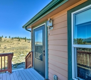 Others 6 Tranquil Cabin Getaway w/ Panoramic Mtn View!