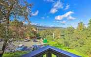 Others 2 Vernon Condo w/ Deck, Near Appalachian Trail!