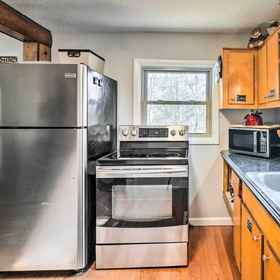 Interior 1 Pigeon Forge Cabin w/ Private Hot Tub & Gas Grill, Pigeon Forge Hotels