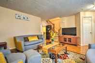 Others Burtonsville Townhome 20 Mi to DC!