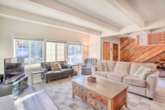 其他 4 Pet-friendly Rockaway Beach Home w/ Fire Pit!