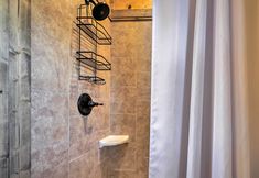 Others 3 Pigeon Forge Cabin: Private Hot Tub & Views!