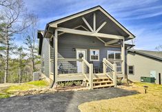 Others 2 Pigeon Forge Cabin: Private Hot Tub & Views!