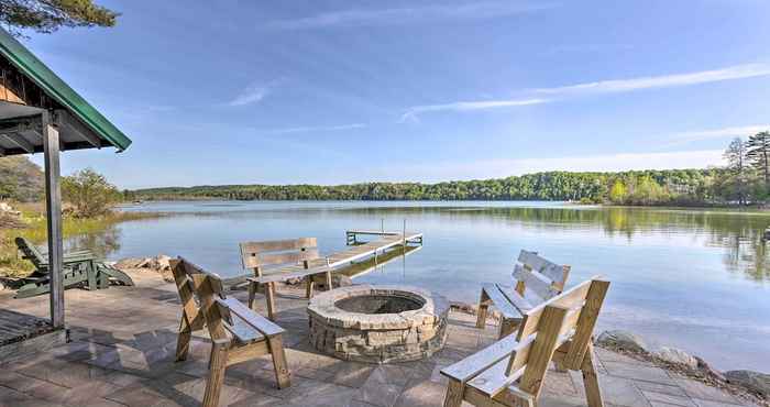 Lainnya Peaceful Sleeping Bear Lakefront Cabin!