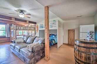 Others 4 Idyllic 'lakeview Lodge' w/ Private Hot Tub!