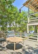 Imej utama Fort Towson Waterfront Cottage: 2 Decks + Dock