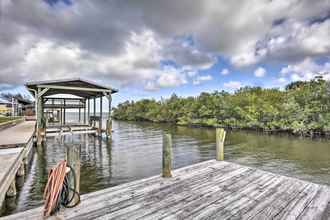 Lainnya 4 Merritt Island Home w/ Boat Dock on Canal Front!