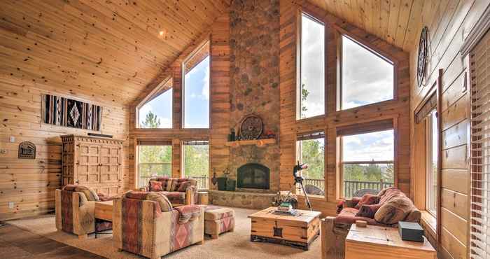 Lainnya Gorgeous Alton Cabin w/ Deck + Mountain Views