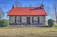 Lain-lain Historic Farmhouse on 7 Acres w/ Stellar View!