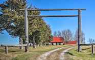 Lain-lain 3 Historic Farmhouse on 7 Acres w/ Stellar View!