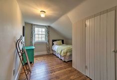 其他 6 Spacious Stone Ridge Family Home: 6 Private Acres!