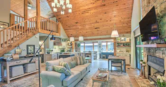 Lainnya Waterfront Hayesville Home: Kayaking & Views