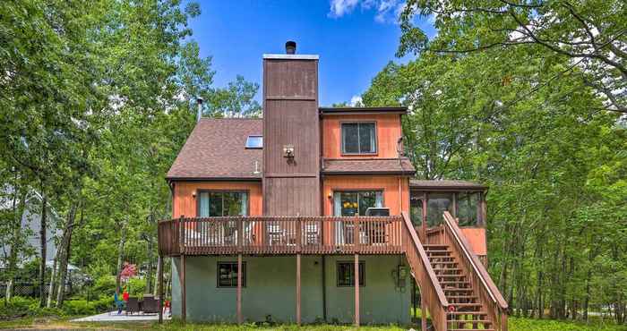 Lainnya Pocono Mountains Retreat w/ Deck & Fire Pit!