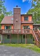 Imej utama Pocono Mountains Retreat w/ Deck & Fire Pit!