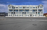 Others 6 Modern Hampton Beach Condo <1/2 Mi to the Beach!