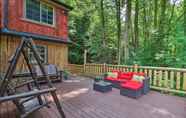 Others 5 Spacious Escape w/ Deck & Ponds Near Skiing!