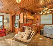 Lain-lain 4 Cabin on Kentucky Lake: Nearby Marina Access!