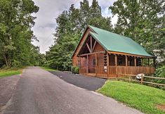 其他 4 Pigeon Forge Cabin w/ Hot Tub, Grill & Pool Table!