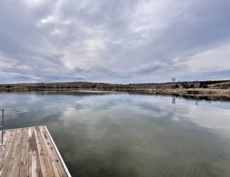 Lain-lain 2 House w/ Wraparound Deck Near Lake Mcconaughy