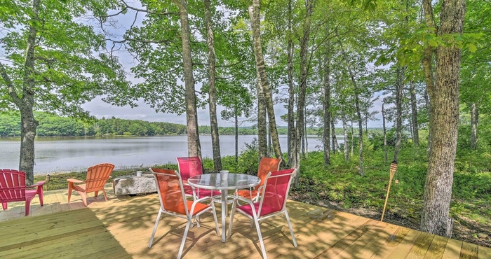 อื่นๆ Cute Waterfront Cabin in Coastal Maine!