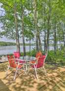 Primary image Cute Waterfront Cabin in Coastal Maine!