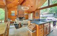 Others 7 Luxury Lake Livingston Cabin w/ Deck & Hot Tub!