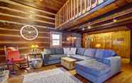 Others 2 Cozy Log Cabin: 6 Mi to Great Smoky Mtns NP!