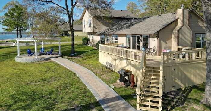 Others Grand Lake Waterfront Home w/ Shared Boat Ramp!